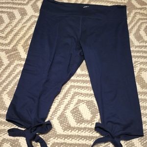 CLOSET CLOSING 💥 Capri leggings w/ribbons